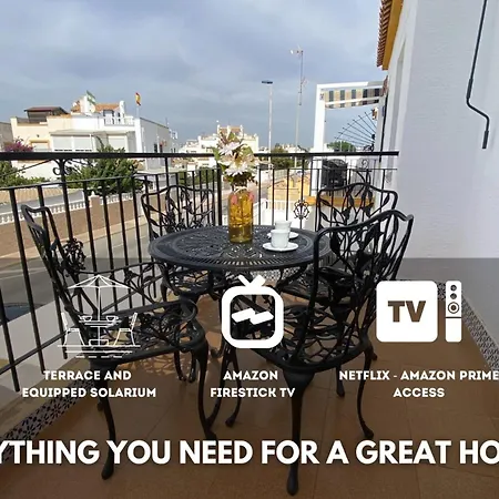 With Equipped Solarium Barbecue And Swimming Pool *